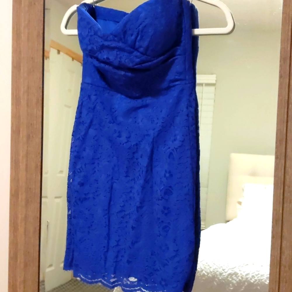 Blue strapless lace fitted mini dress